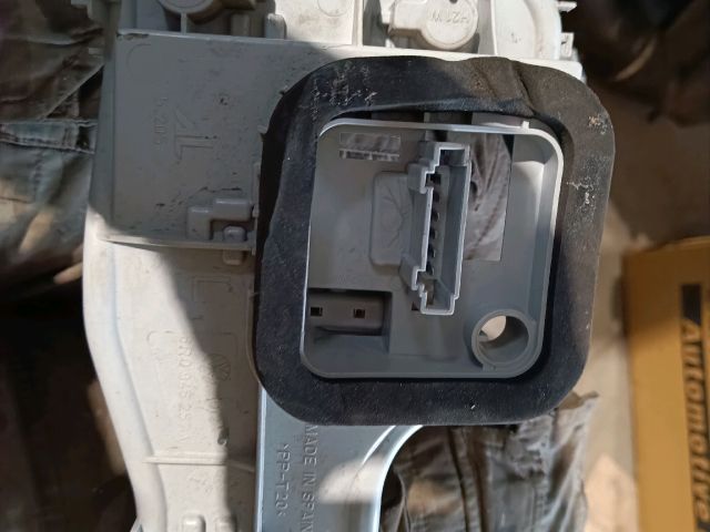 bontott VW POLO V Jobb Hátsó Lámpa Foglalat