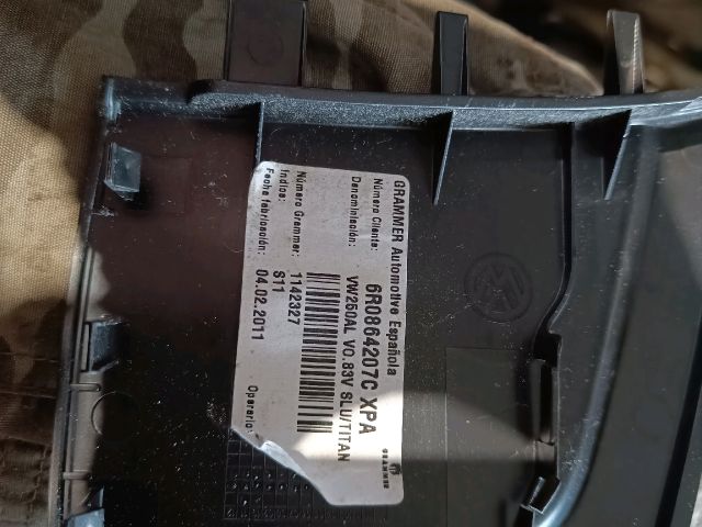 bontott VW POLO V Jobb hátsó Ülés melletti Kárpit