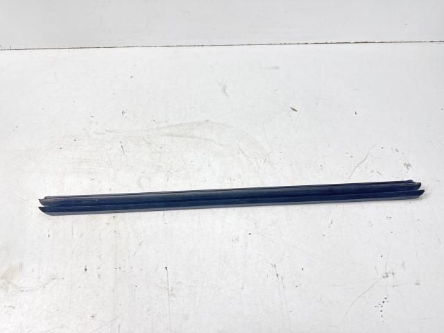 bontott VW POLO V Jobb hátsó Vízlehúzó Gumicsík