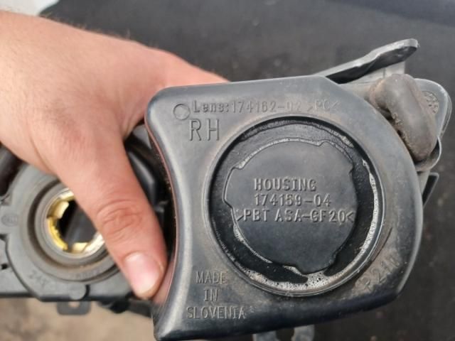 bontott VW POLO V Jobb Ködfényszóró