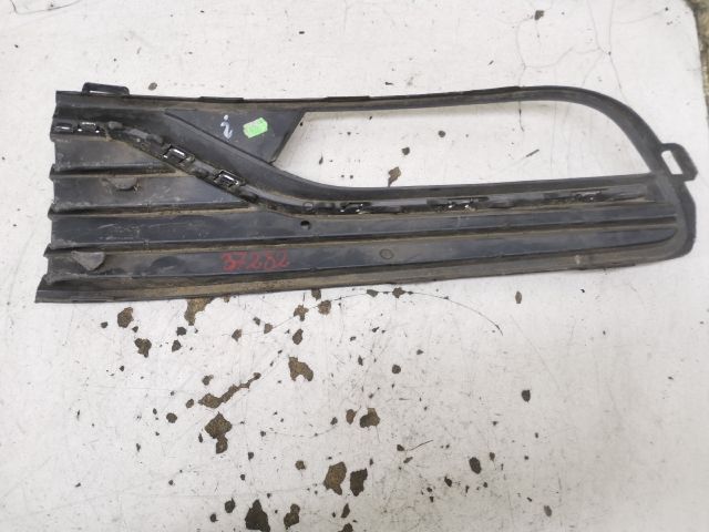 bontott VW POLO V Jobb Ködlámpa Rács