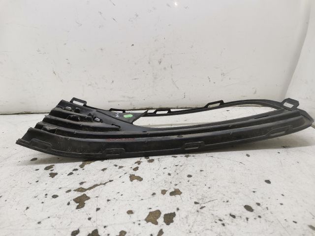 bontott VW POLO V Jobb Ködlámpa Rács