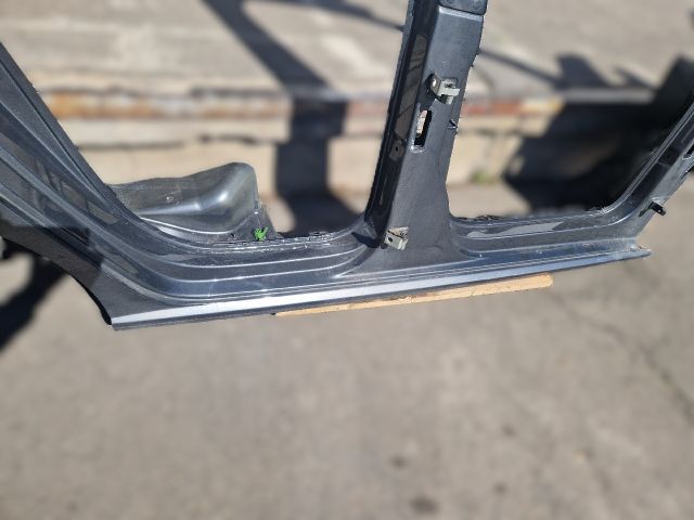 bontott VW POLO V Jobb Küszöb