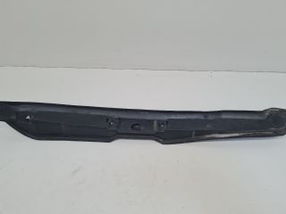 bontott VW POLO V Jobb Sárvédő Csavar Burkolat