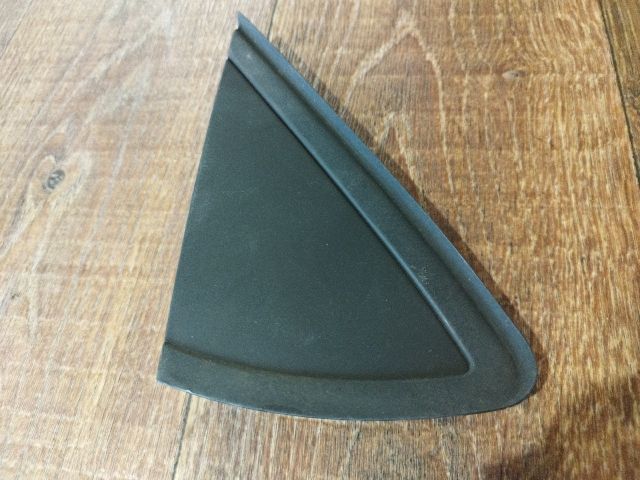 bontott VW POLO V Jobb Visszapillantó Tükör Előtti Burkolat