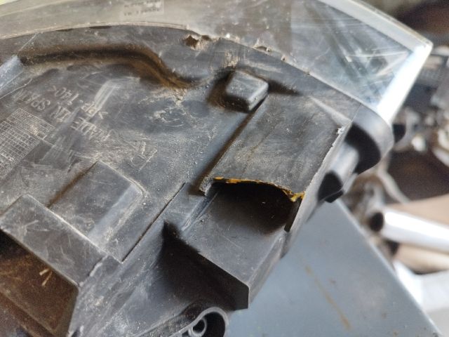 bontott VW POLO V Jobb Xenon Fényszóró