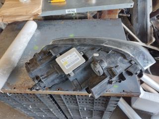 bontott VW POLO V Jobb Xenon Fényszóró