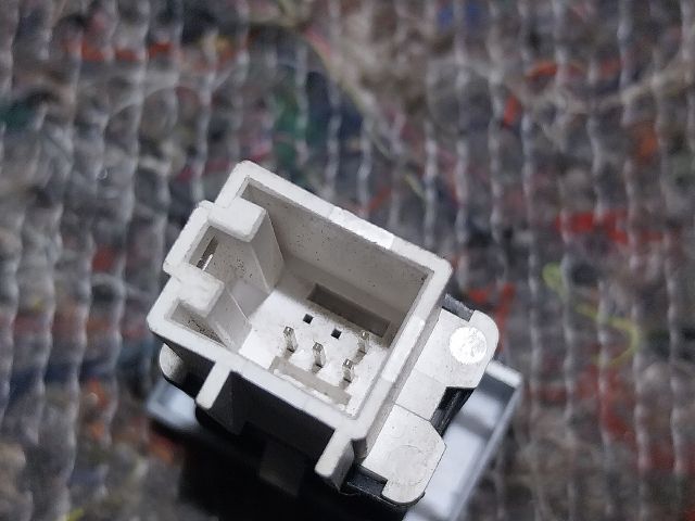 bontott VW POLO V Kipörgésgátló Kapcsoló