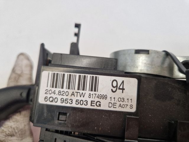 bontott VW POLO V Komplett Kormánykapcsoló (Bajuszkapcsoló)