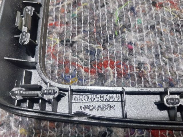 bontott VW POLO V Középkonzol Keret