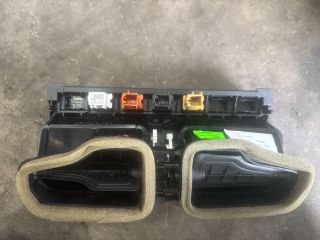 bontott VW POLO V Középső Szellőző