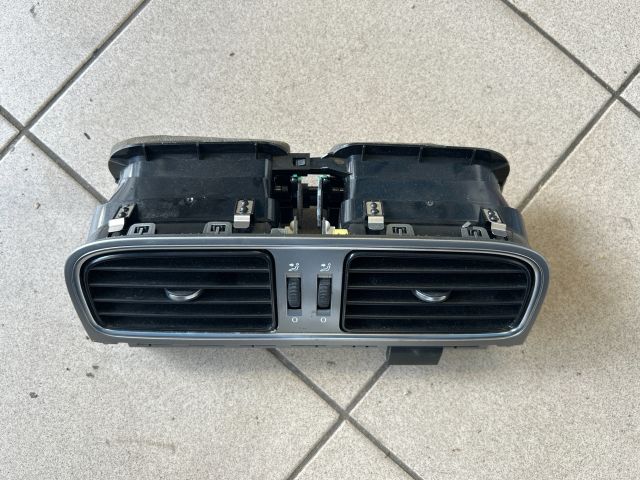 bontott VW POLO V Középső Szellőző