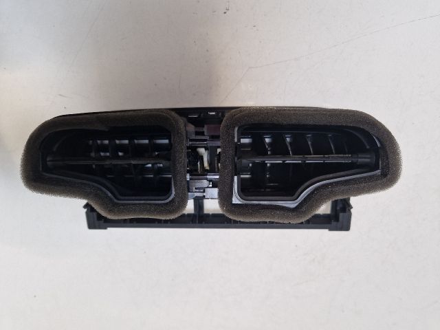 bontott VW POLO V Középső Szellőző