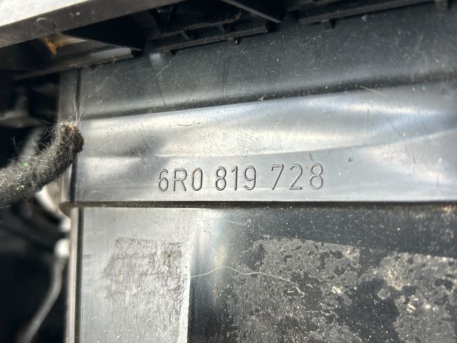 bontott VW POLO V Középső Szellőző