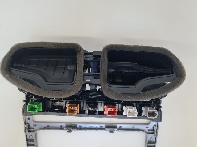 bontott VW POLO V Középső Szellőző