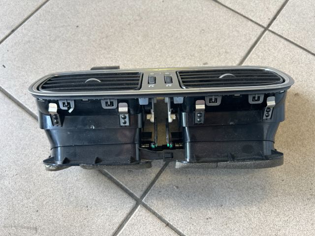 bontott VW POLO V Középső Szellőző