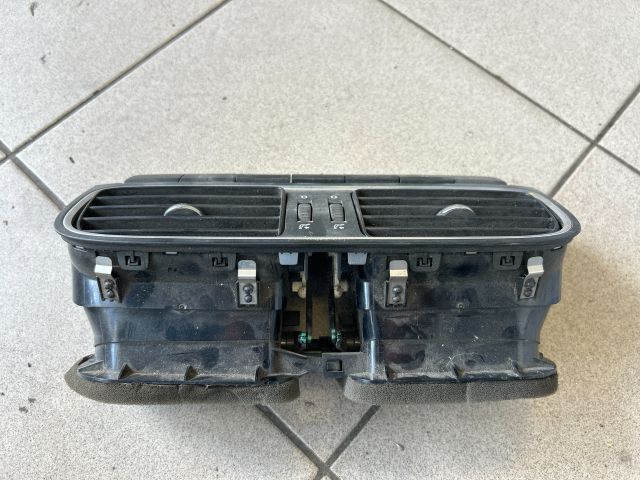 bontott VW POLO V Középső Szellőző