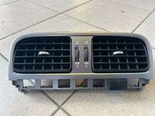 bontott VW POLO V Középső Szellőző