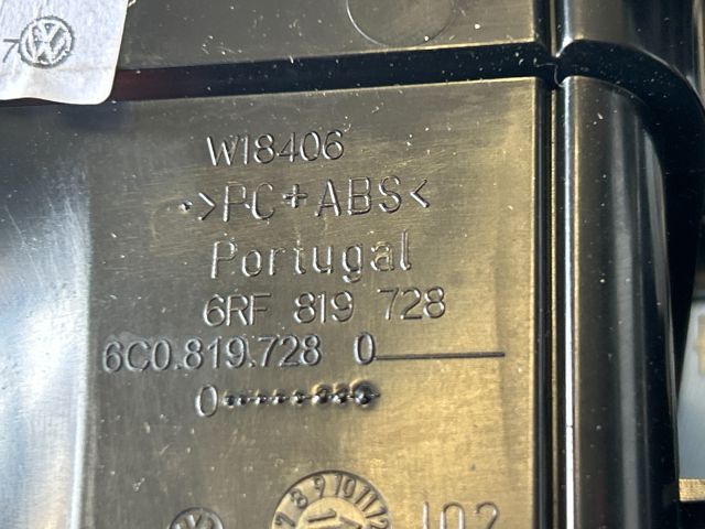 bontott VW POLO V Középső Szellőző