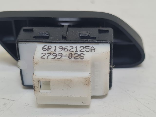 bontott VW POLO V Központizár Kapcsoló