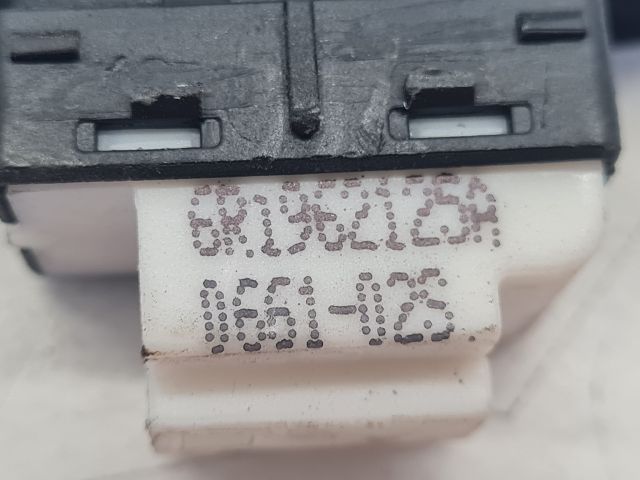 bontott VW POLO V Központizár Kapcsoló