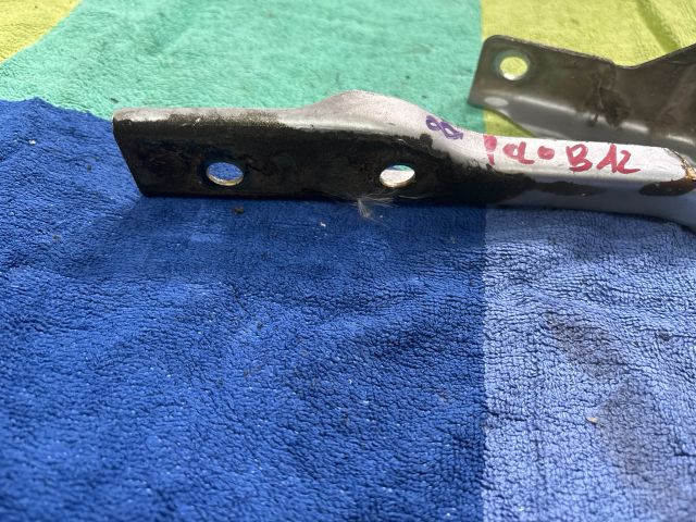 bontott VW POLO V Motorháztető Bal Zsanér