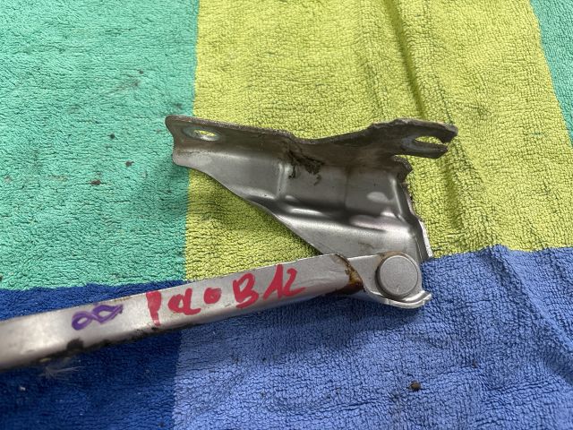 bontott VW POLO V Motorháztető Bal Zsanér