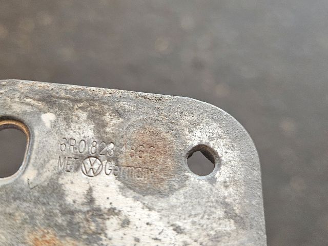 bontott VW POLO V Motorháztető Biztonsági Kampó