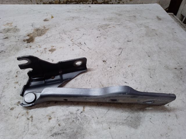 bontott VW POLO V Motorháztető Jobb Zsanér