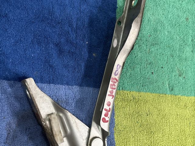 bontott VW POLO V Motorháztető Jobb Zsanér