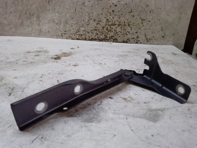 bontott VW POLO V Motorháztető Jobb Zsanér