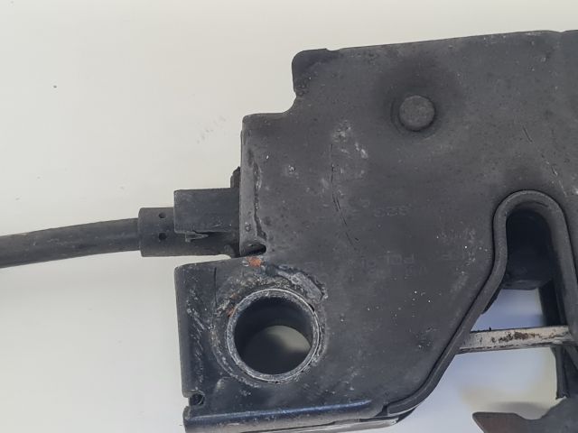 bontott VW POLO V Motorháztető Nyitó Bowden