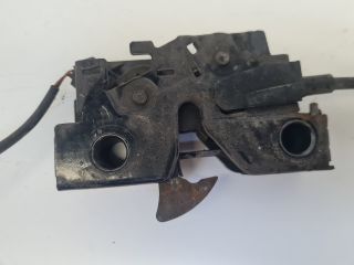 bontott VW POLO V Motorháztető Nyitó Bowden