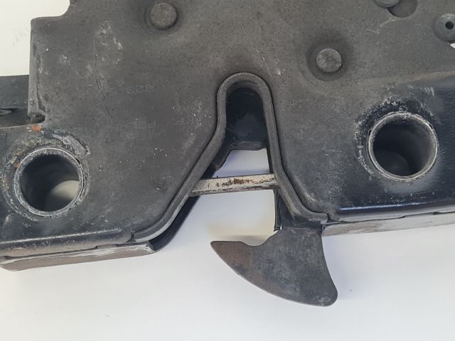 bontott VW POLO V Motorháztető Nyitó Bowden