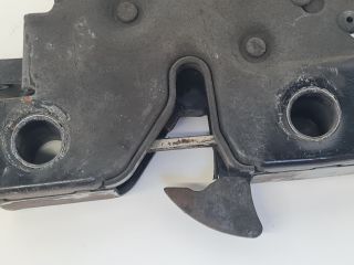 bontott VW POLO V Motorháztető Nyitó Bowden