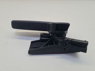 bontott VW POLO V Motorháztető Nyitó Kar / Gomb