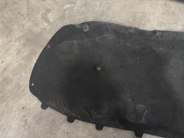 bontott VW POLO V Motorháztető Szigetelés