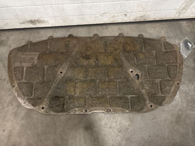 bontott VW POLO V Motorháztető Szigetelés