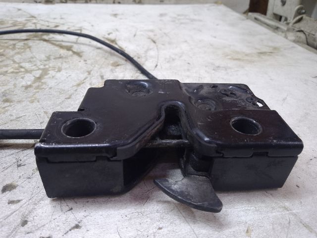 bontott VW POLO V Motorháztető Zárszerkezet