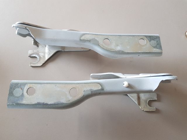 bontott VW POLO V Motorháztető Zsanér Pár