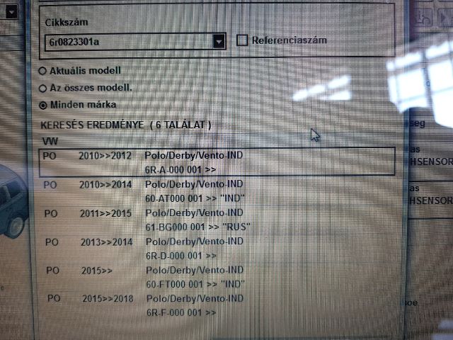 bontott VW POLO V Motorháztető Zsanér Pár