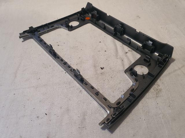 bontott VW POLO V Multifunkciós Kijelző Keret