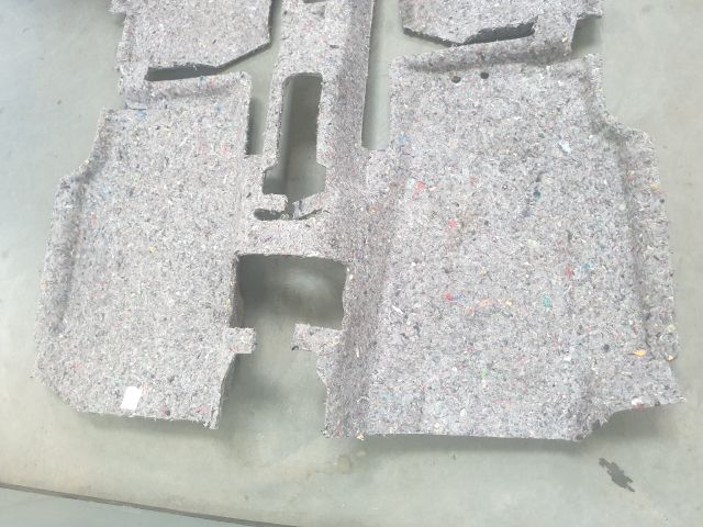 bontott VW POLO V Padlószőnyeg Alatti Szigetelés