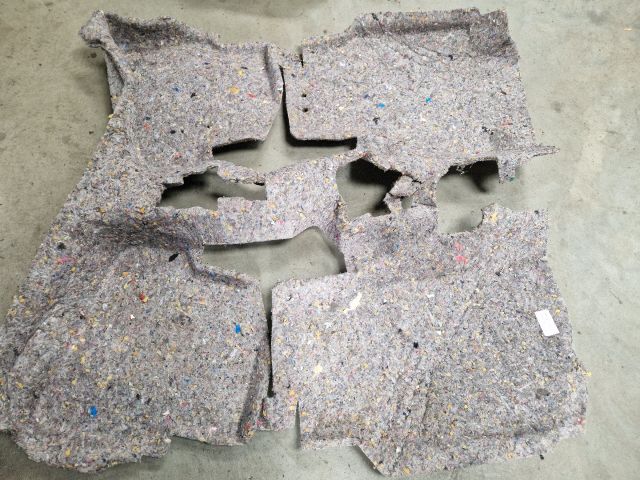 bontott VW POLO V Padlószőnyeg Alatti Szigetelés