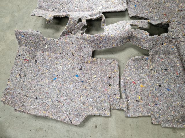 bontott VW POLO V Padlószőnyeg Alatti Szigetelés