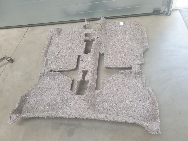 bontott VW POLO V Padlószőnyeg Alatti Szigetelés