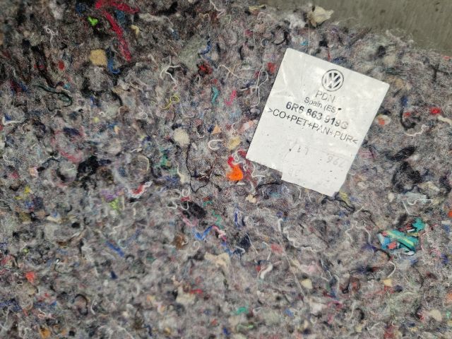 bontott VW POLO V Padlószőnyeg Alatti Szigetelés