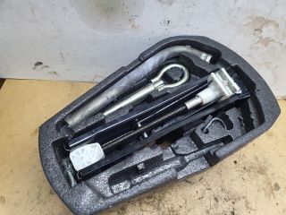 bontott VW POLO V Pótkerék Szerszámtartó