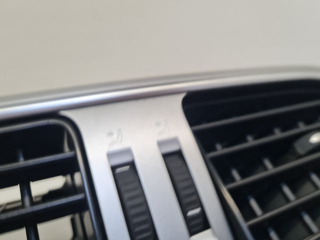 bontott VW POLO V Rádió / CD Keret