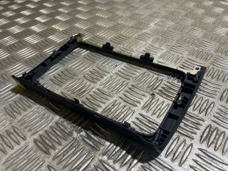 bontott VW POLO V Rádió / CD Keret